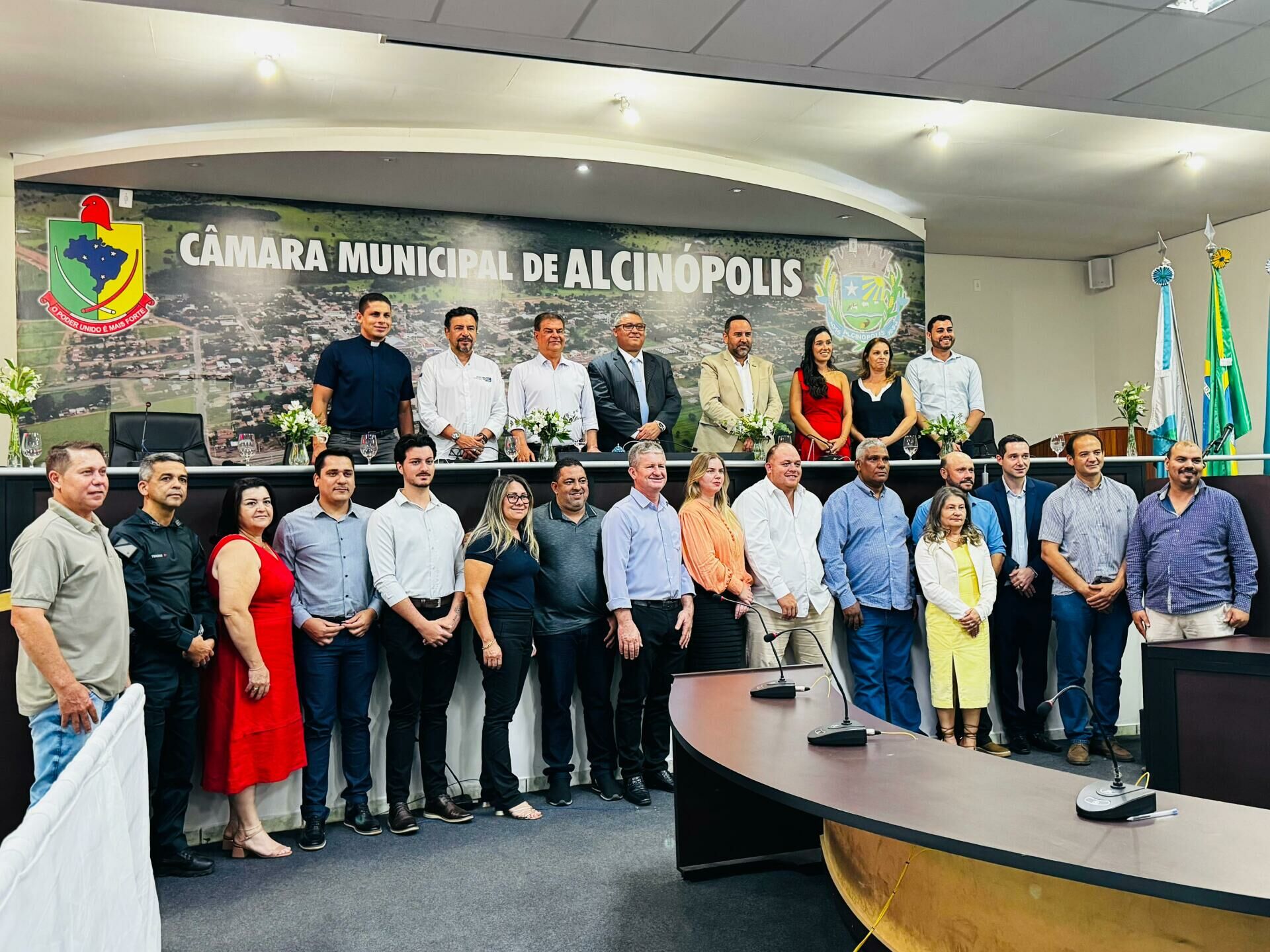 Imagem de compartilhamento para o artigo Alcinópolis lança programa histórico de investimentos: mais de R$ 50 milhões para transformar o município até 2028 da MS Todo dia